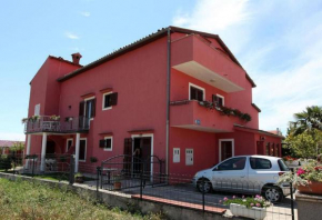 Apartment Varvari 17751b
